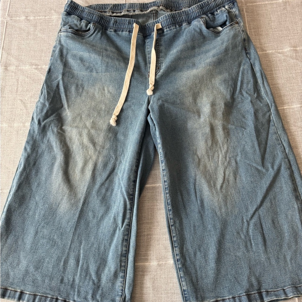 Casual Blue Denim cropped pants with Drawstring